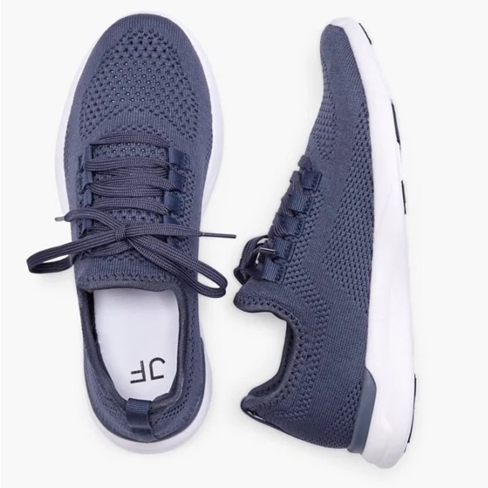 JustFab Easton Sneaker (women’s 10)